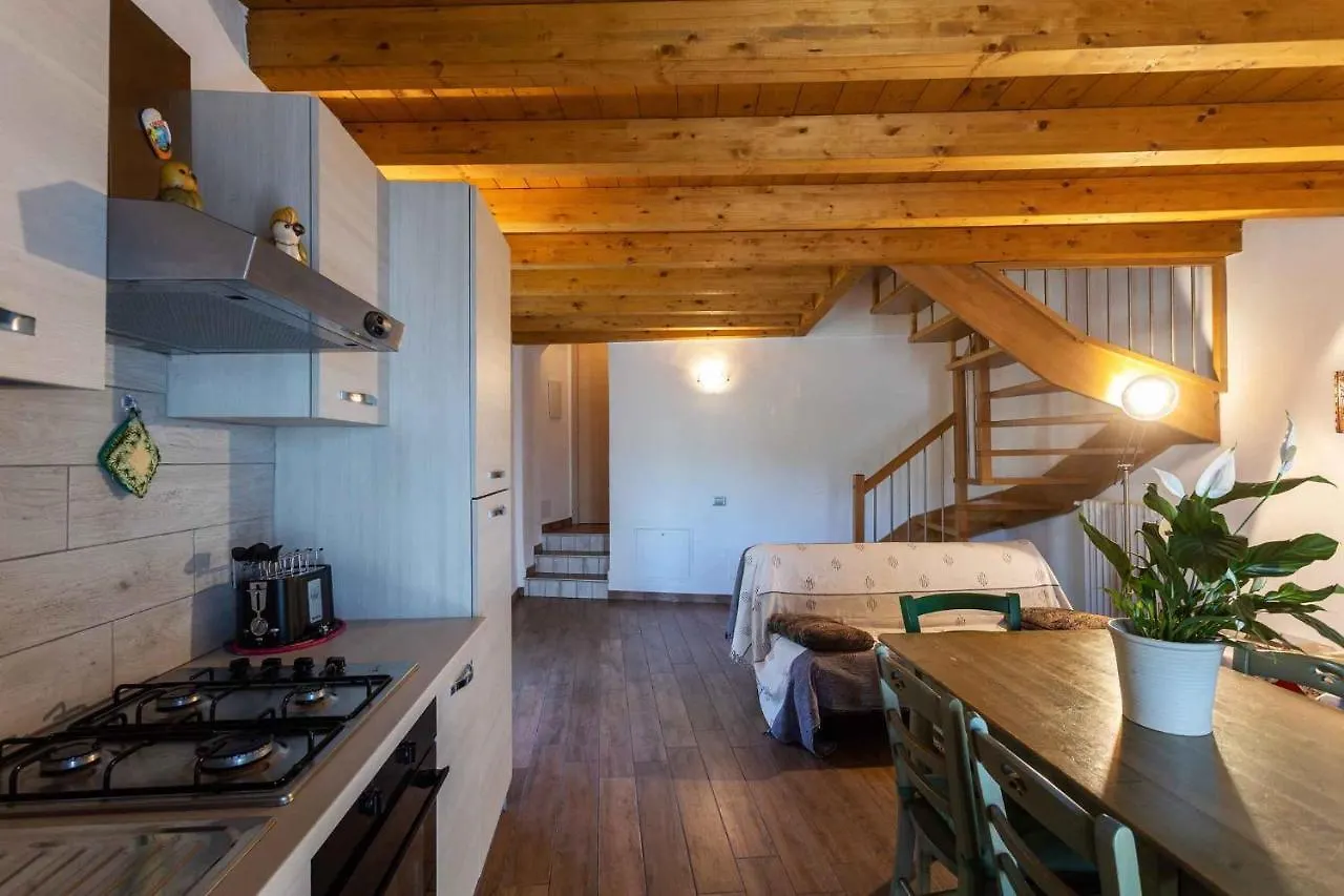 Apartment In Tremosine/Gardasee 22279 إيطاليا